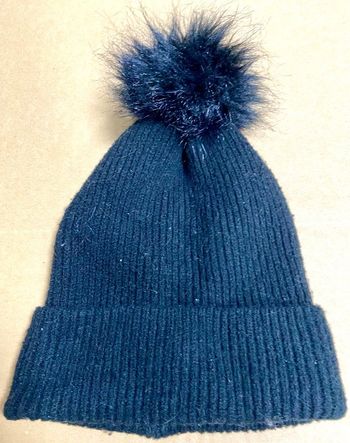 Bonnet pompon couleur noir primark taille unique