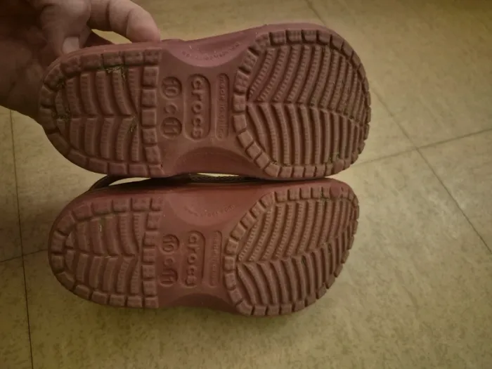 Crocs 27/29 bordeaux - photo numéro 4