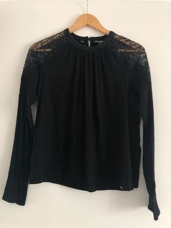 Haut noire manches longues Superdry taille 38