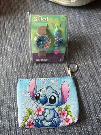 Montre stitch avec bracelet + porte monnaie