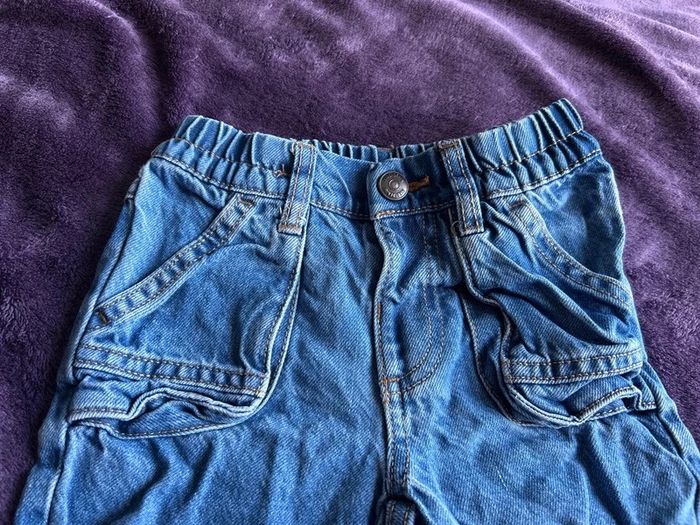 Bermuda short en jean garçon Kiabi eco conception taille 3 ans - photo numéro 3