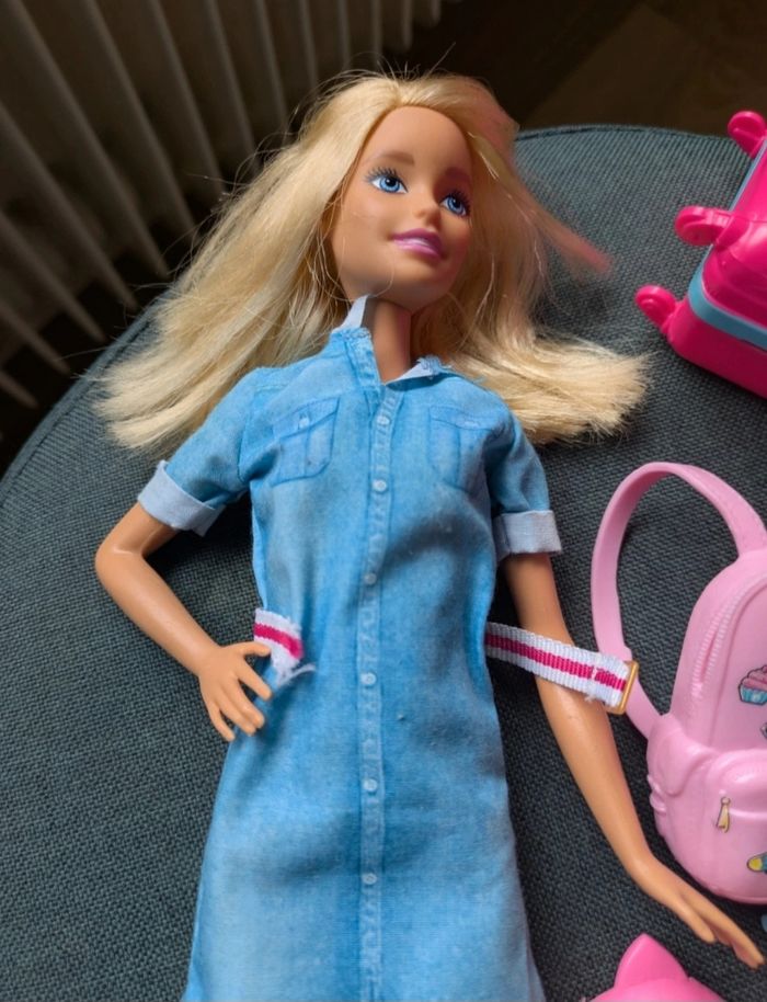 Poupée - barbie voyage - photo numéro 2