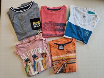 Lot tee-shirts 8 ans