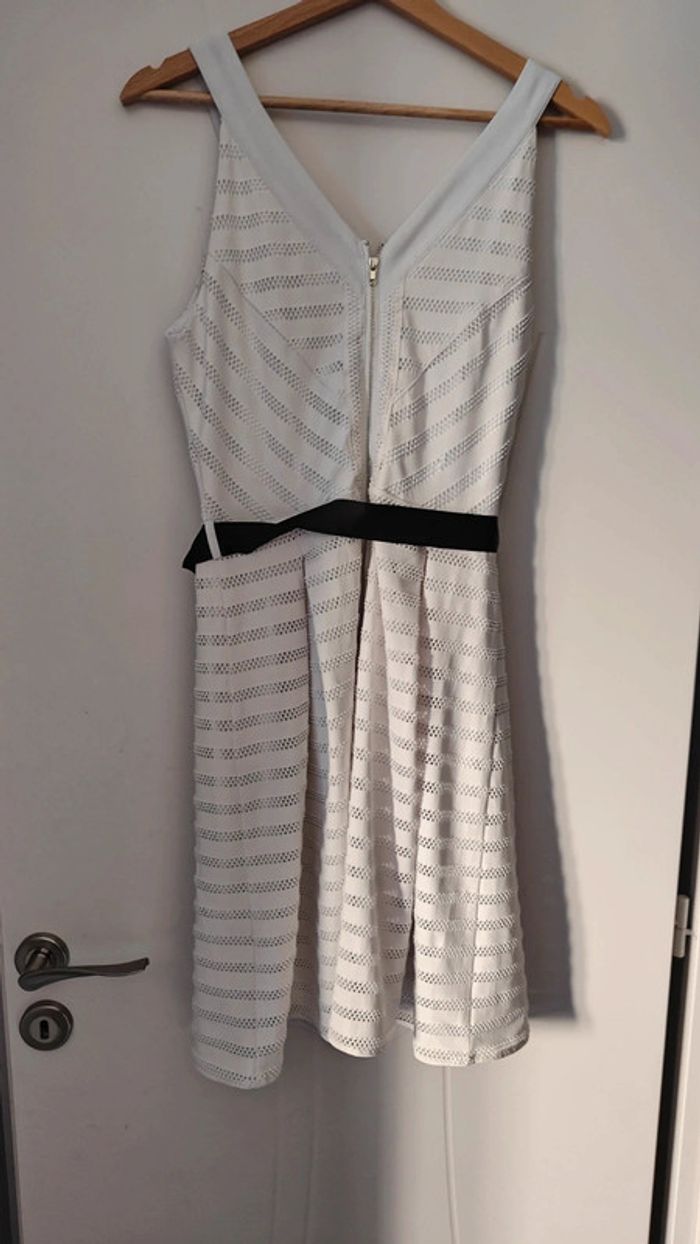 Robe blanche Morgan taille 40 - photo numéro 2