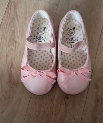 Chaussure fille taille 21