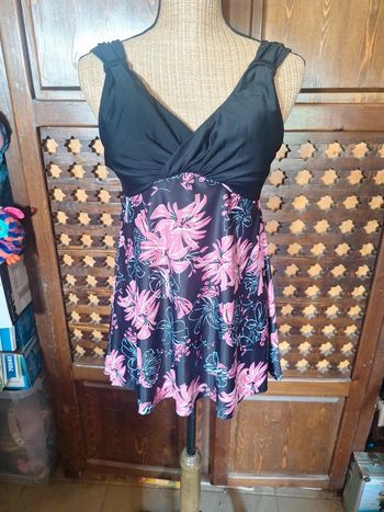 Haut de maillot de bain L €