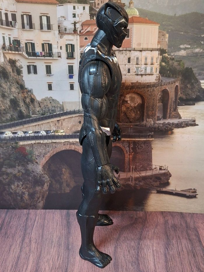Figurine Titan Hero Series Black Panther 29cm environ - photo numéro 6