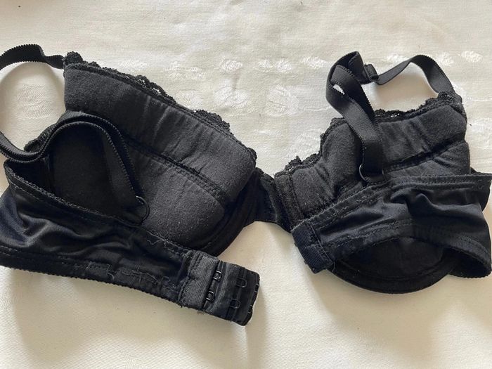 Soutien gorge noir 85C - photo numéro 3