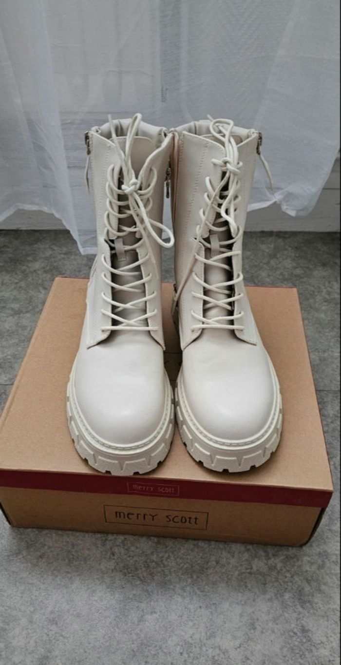 Bottine ranger  femme de la marque merry Scott 40 Neuf - photo numéro 2