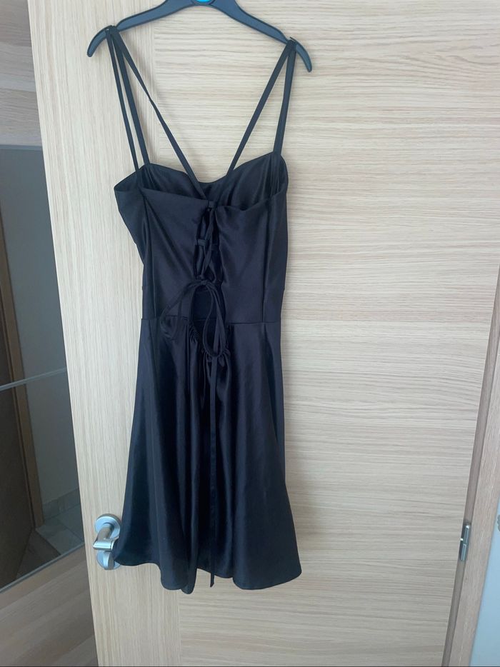 Robe de soirée - photo numéro 3