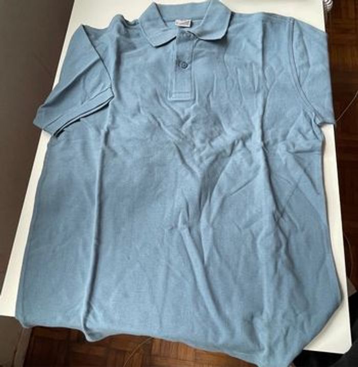 2 polos neuf bleu et blanc taille S/M jerzees - photo numéro 2