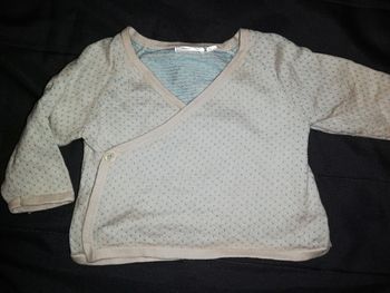 Gilet beige et turquoise 3 mois