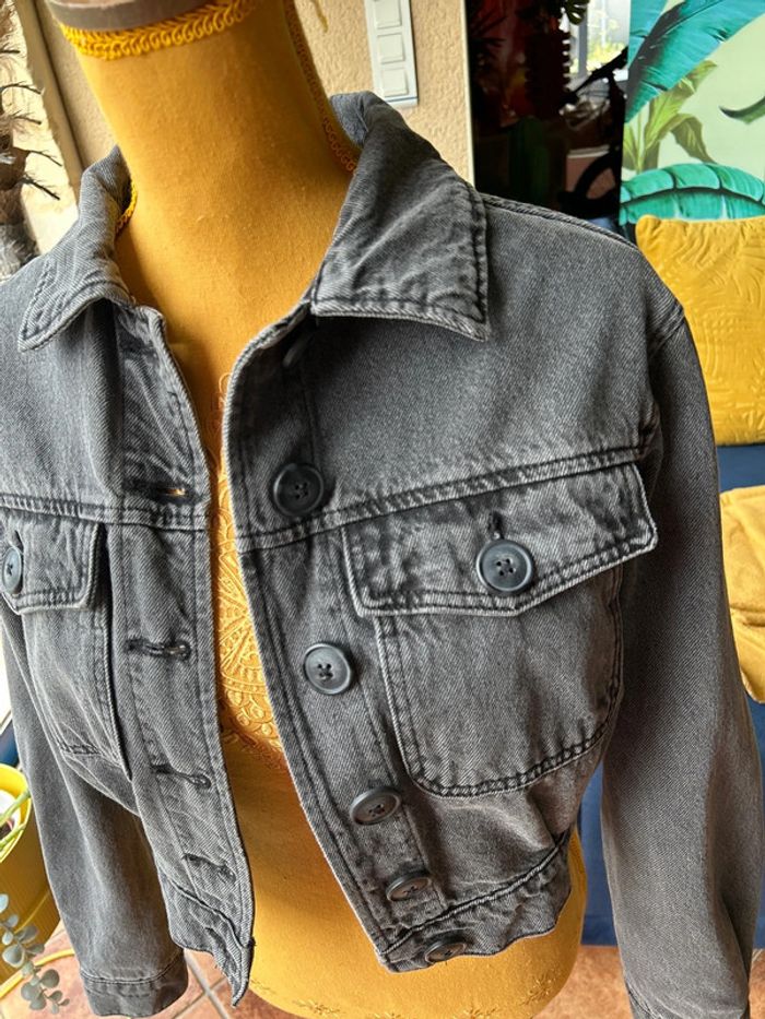 Veste en jean pull& bear - photo numéro 3
