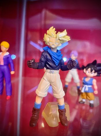 Figurine dragon ball gashapon hg Trunks