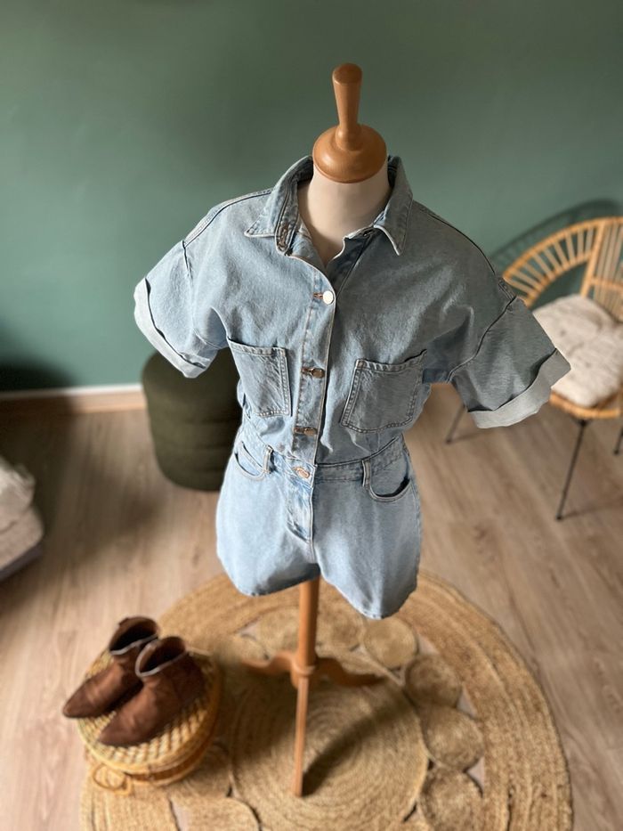 💙 Combishort ZARA en Jean Clair – Taille S - photo numéro 4