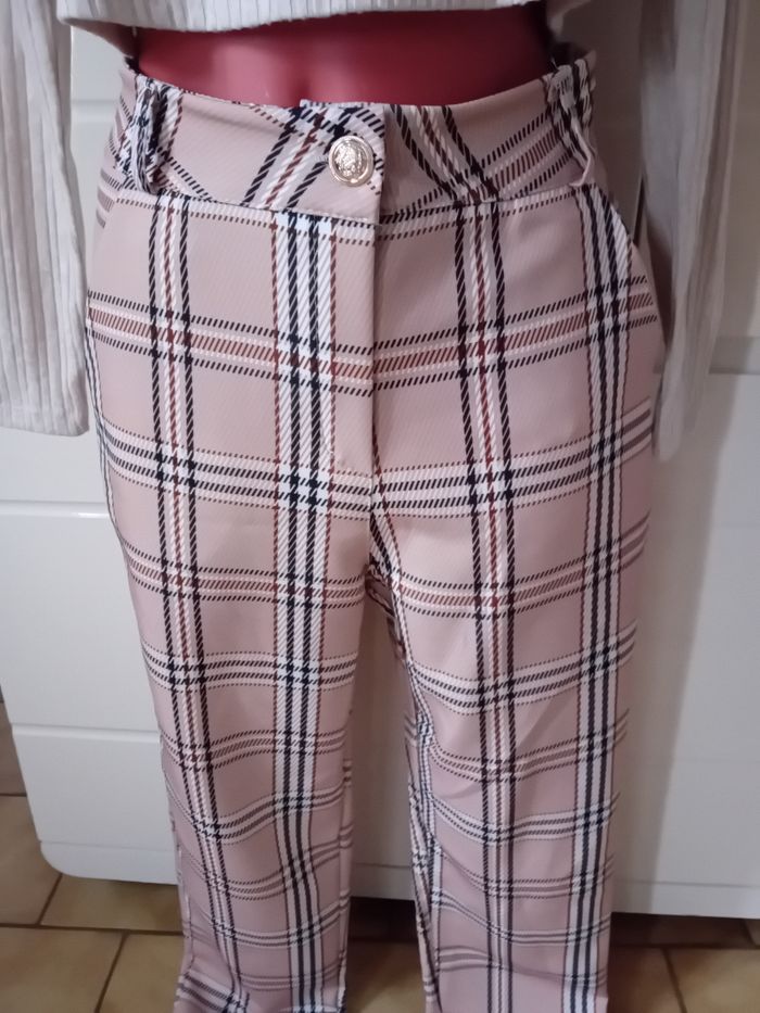 Pantalon neuf avec étiquette Styled in Italy taille M