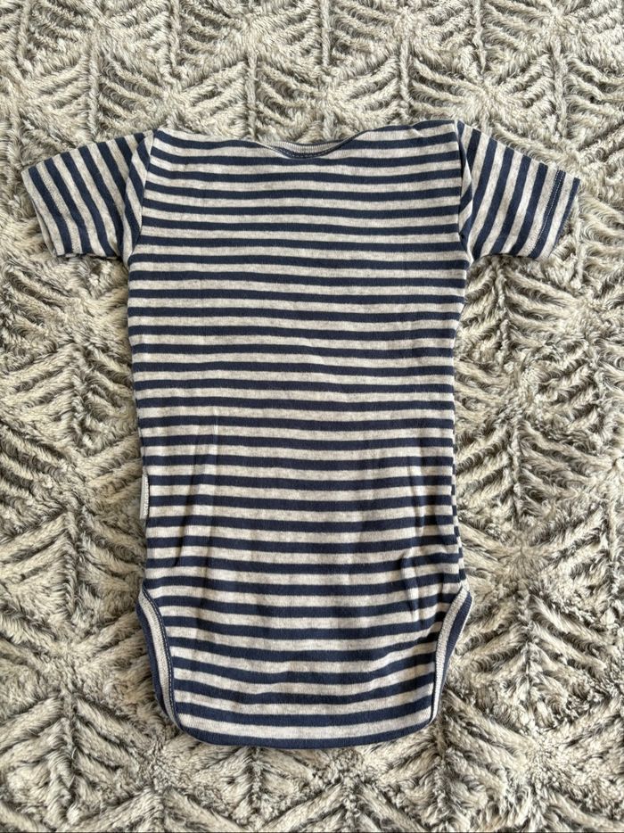 Lot de 3 bodies Absorba 9 mois - photo numéro 3