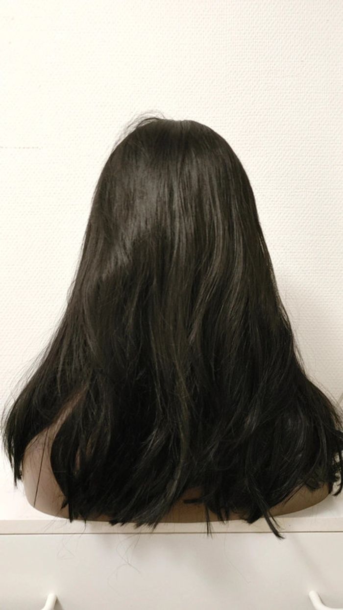 Perruque synthétique lace wig longue cheveux noir - photo numéro 4