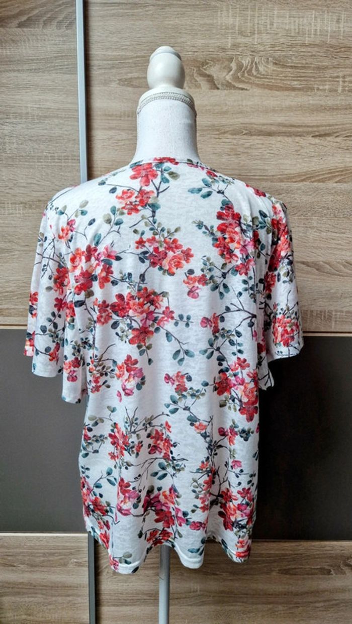Blouse fleurie. - photo numéro 3