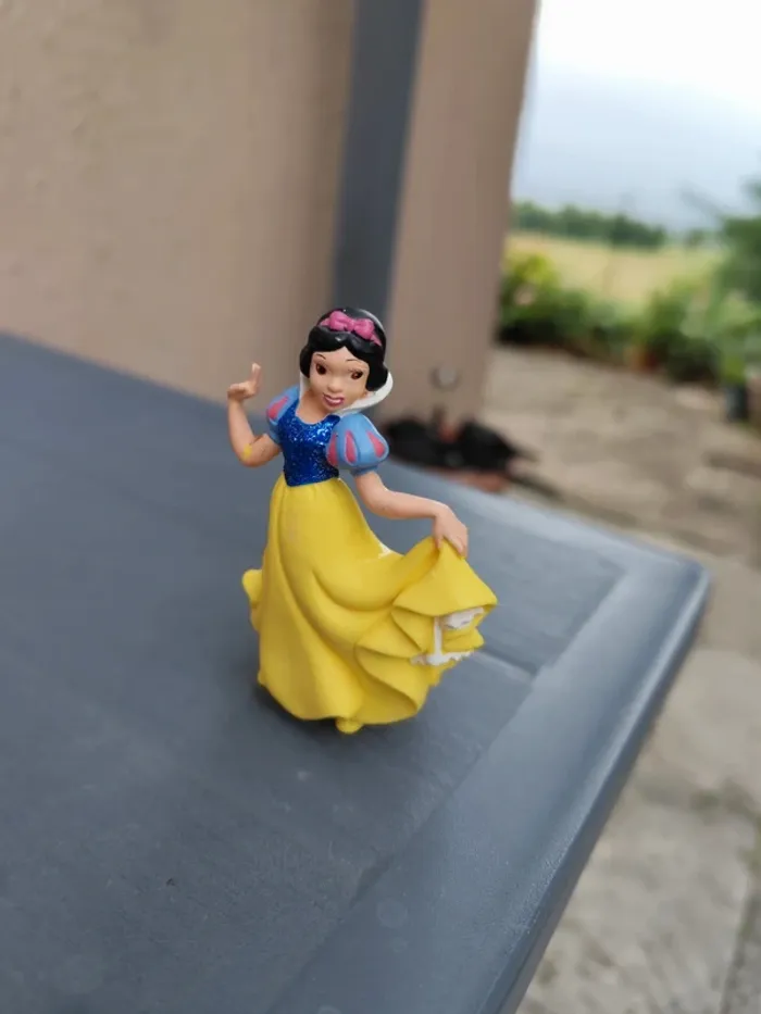 Figurine Blanche-Neige - photo numéro 2
