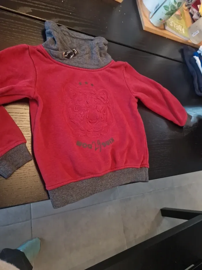 Pull taille 6 ans