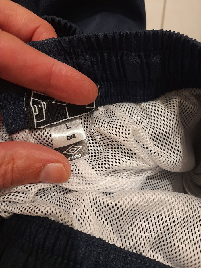 Joli pantalon umbro pour homme en taille L - photo numéro 4