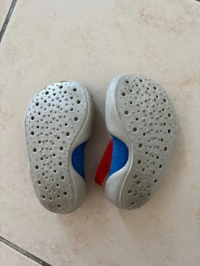 Chaussons Bébé - Collégien - taille 22/23 - photo numéro 3