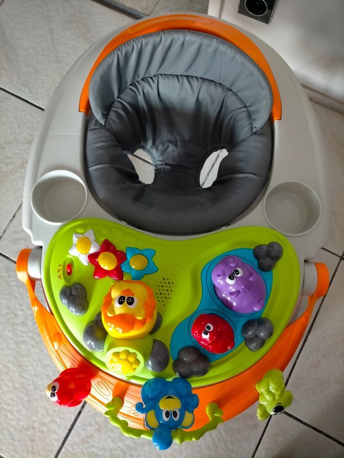 TROTTEUR - photo numéro 4