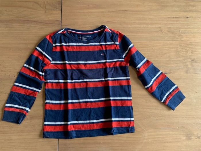 Lot vêtements garçon 4/6 ans - jeans - chemises pépé jeans - orchestra - tape à l’œil - hilfiger - photo numéro 18