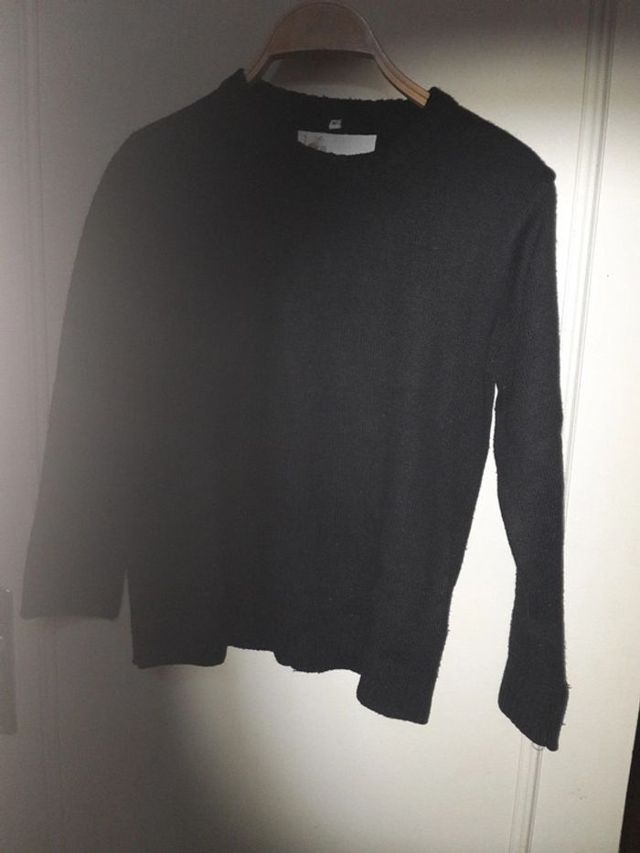 Pull noir