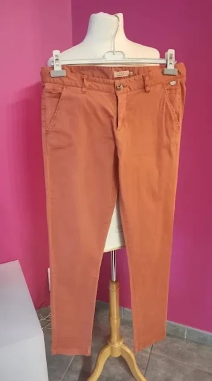 Pantalon DDP modèle win taille 30 /40 - photo numéro 2