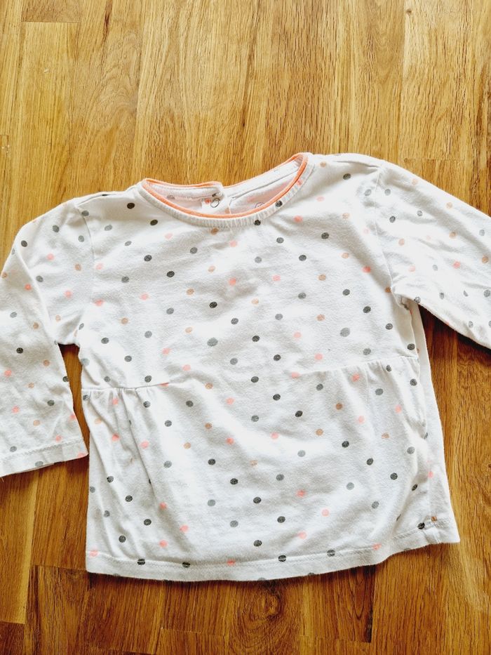 Pull taille 18mois en très bon état - photo numéro 2