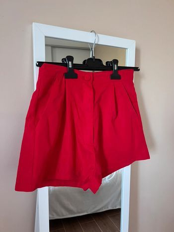 Short rouge taille haute