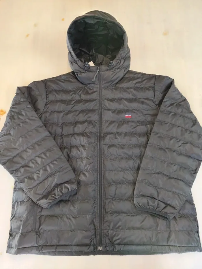 Doudoune légère Levi's XXL neuve