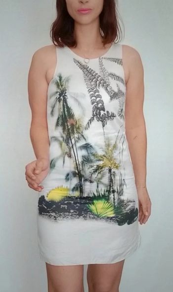 Robe d été blanche motif tropical taille 36