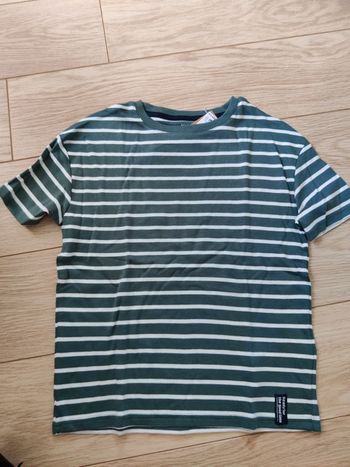 Tee-shirt manches courtes taille 8 ans