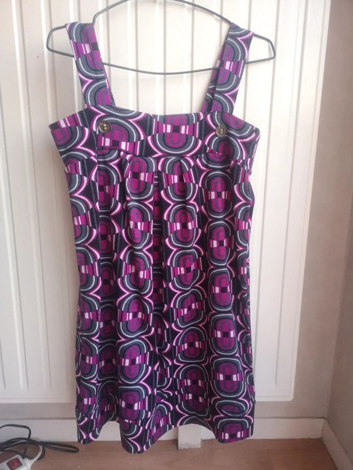 Robe courte géométrique