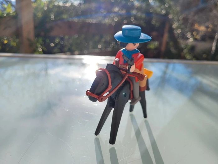 Playmobil 4398 Coffret de CowBoy Transportable , 2 en 1, sherif et banque - photo numéro 15