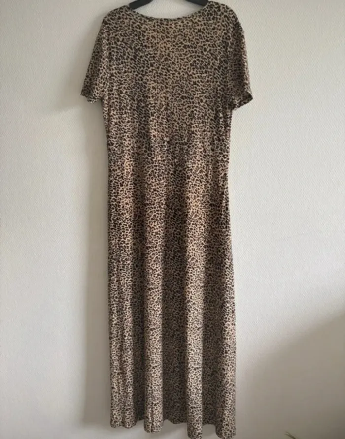 Robe longue léopard - taille L - photo numéro 4