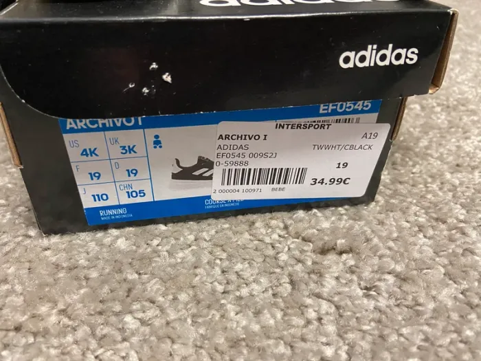 baskets Adidas noires et blanches - excellent état - taille 19 - photo numéro 3