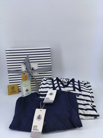 Coffret bébé Petit Bateau - une salopette et un gilet bébé + eau de soin