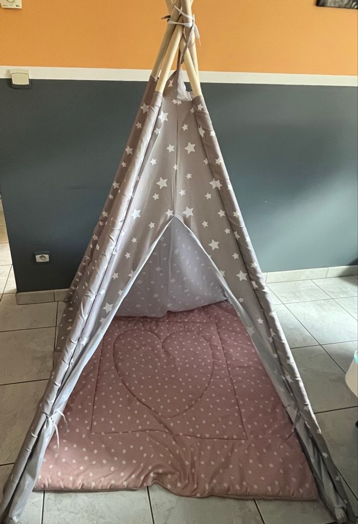 ✨ TIPI enfant en tissu & bois – gris étoilé + tapis rose à pois blancs ✨ - photo numéro 2