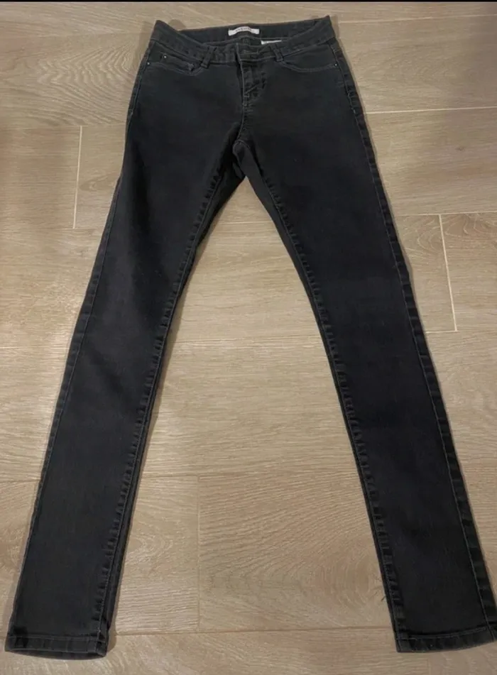 Jean noir taille 34 Camaïeu