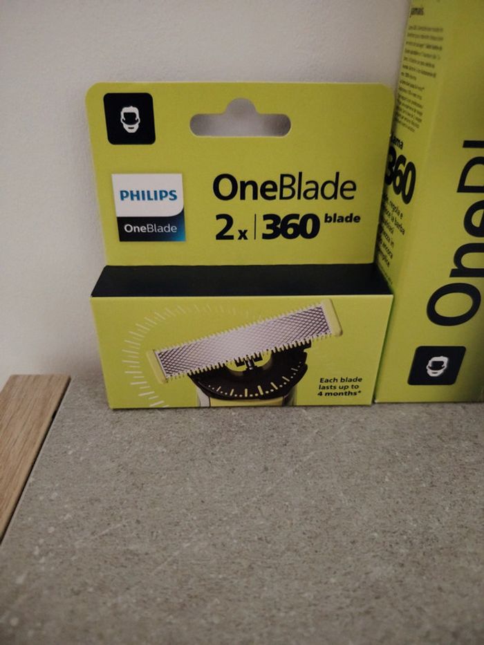Tondeuse Philips One Blade + lot de lames 360 - photo numéro 3