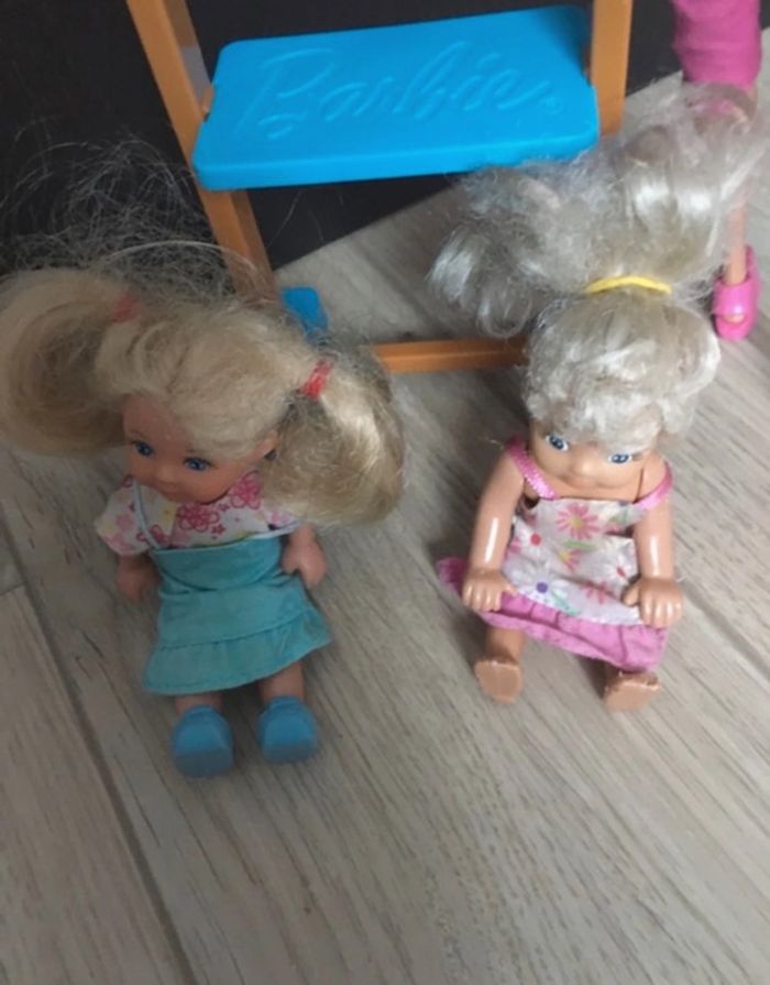 Barbie école - photo numéro 4