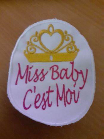 Patch Miss Baby C'est moi brodé à coudre