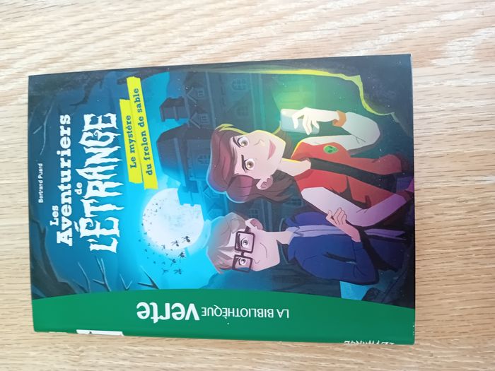 Les Aventuriers de l'étrange - Tome 1 : Le mystère du frelon de sable - Dès 10 ans - Neuf