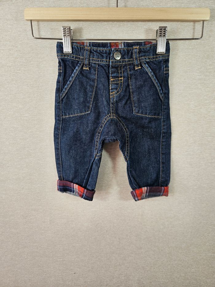 Jeans tape à l'œil 6 mois