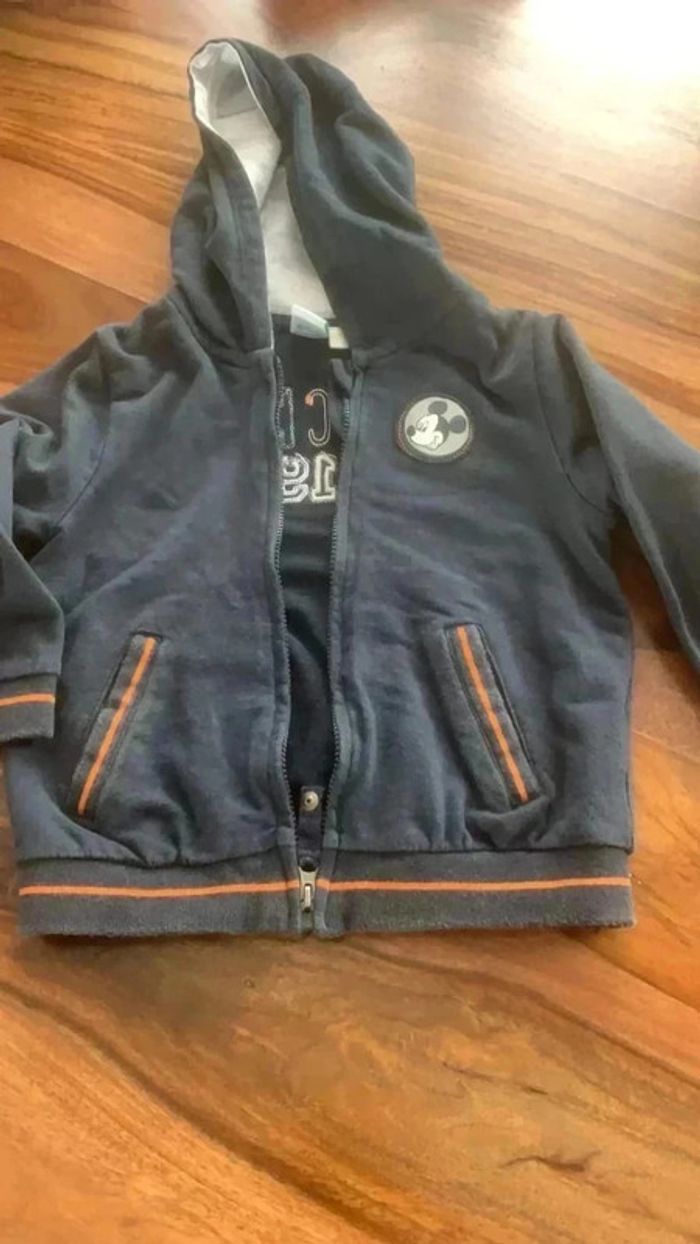 Veste à capuche