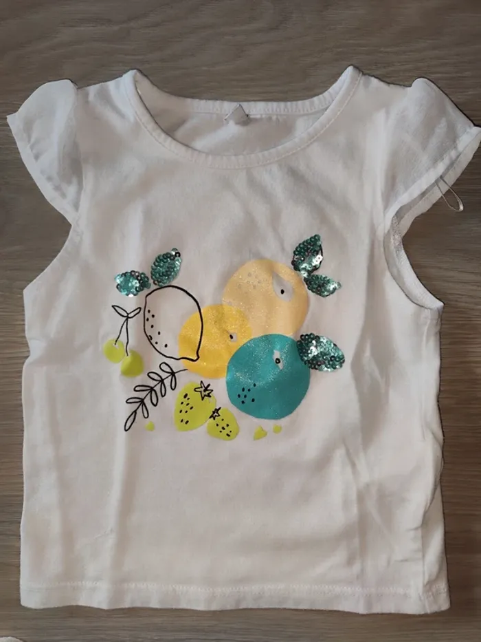 T-shirt
